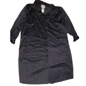 Vanity Fair‎ Lingerie Robe Black Nylon Embroidered Details Size L